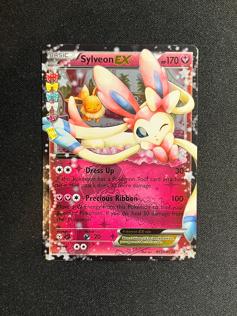 Sylveon EX (RC21)